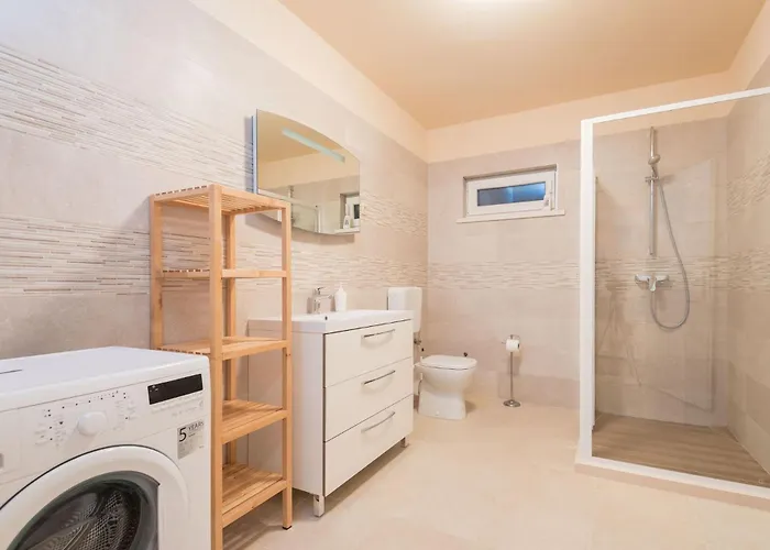 House Sandra * لومباردا