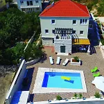 House Sandra