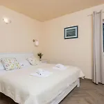 House Sandra * Lumbarda