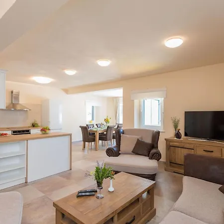 House Sandra Semesterbostad Lumbarda