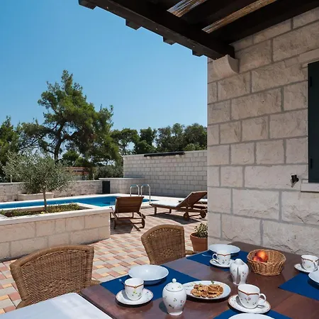 House Sandra Holiday home
