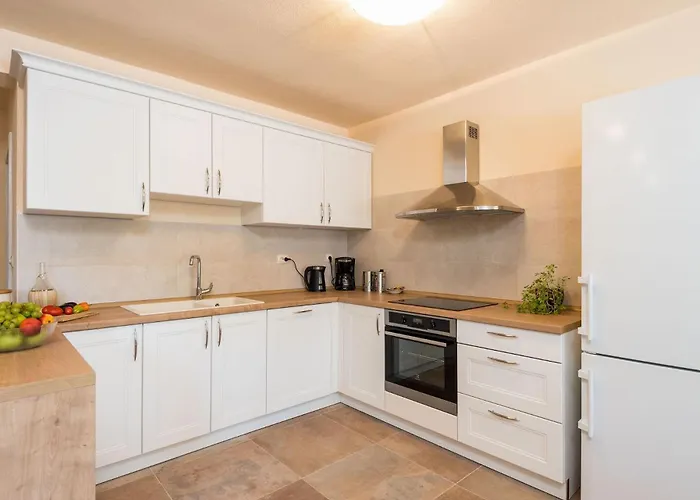 House Sandra * Lumbarda