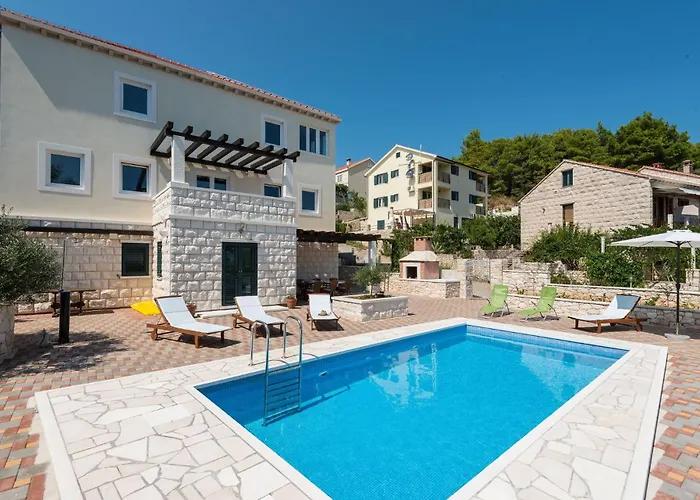 Semesterbostad House Sandra